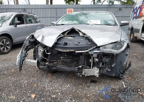 2015 Chrysler 200 Limited z USA, uszkodzony, nr VIN 1C3CCCAB9FN563022